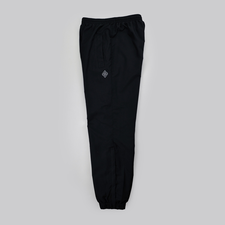 OBTAIN Trackpants. Color: black. Embroidered Logos. Sportswear.